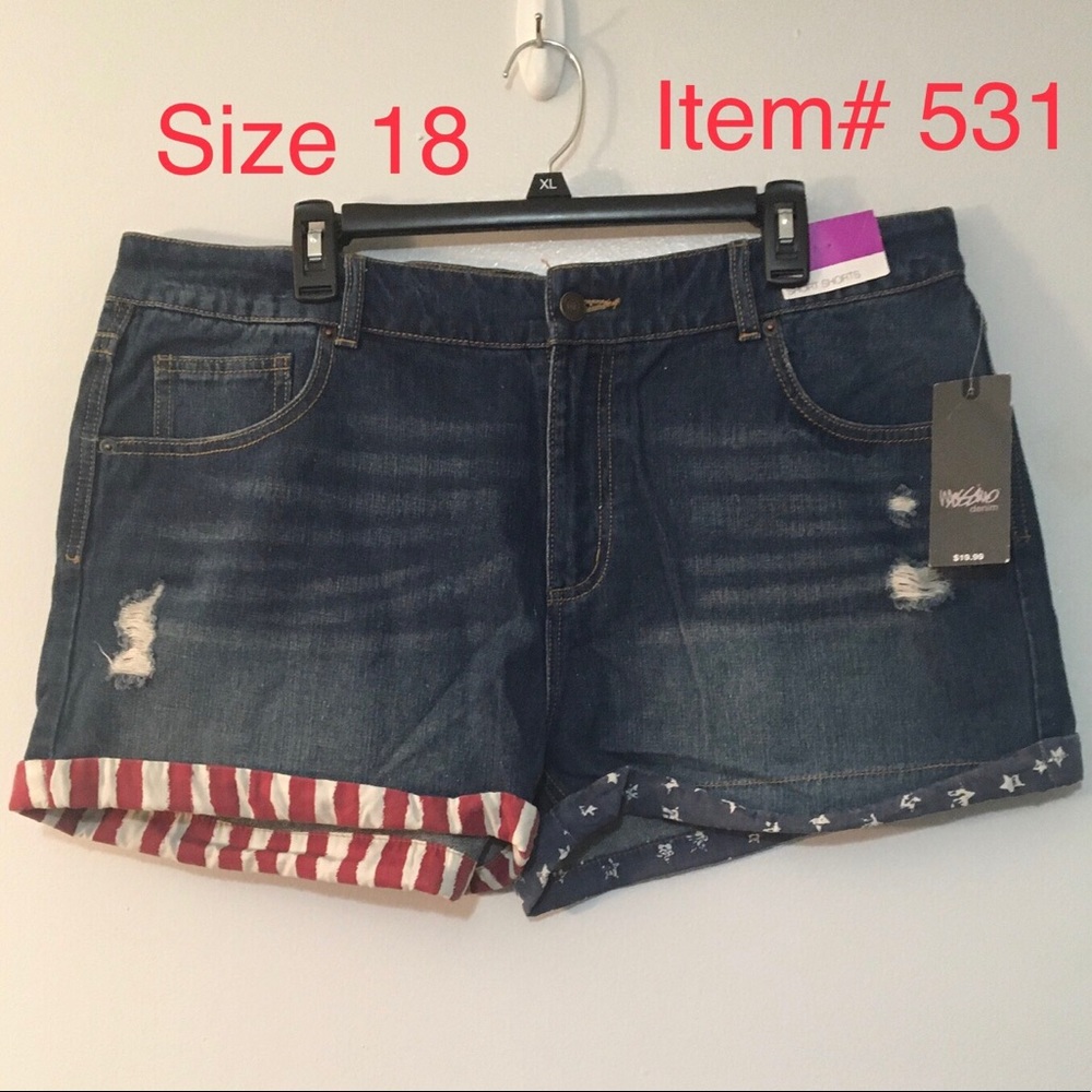 Item# 531. NWT.  Womens size 18 high rise shorts.